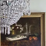 La Chanoinesse Bed and breakfast 3*